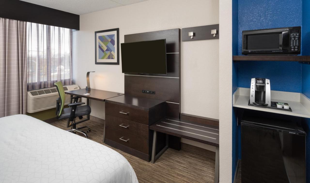 Holiday Inn Express Rochester - Greece By Ihg Exterior photo