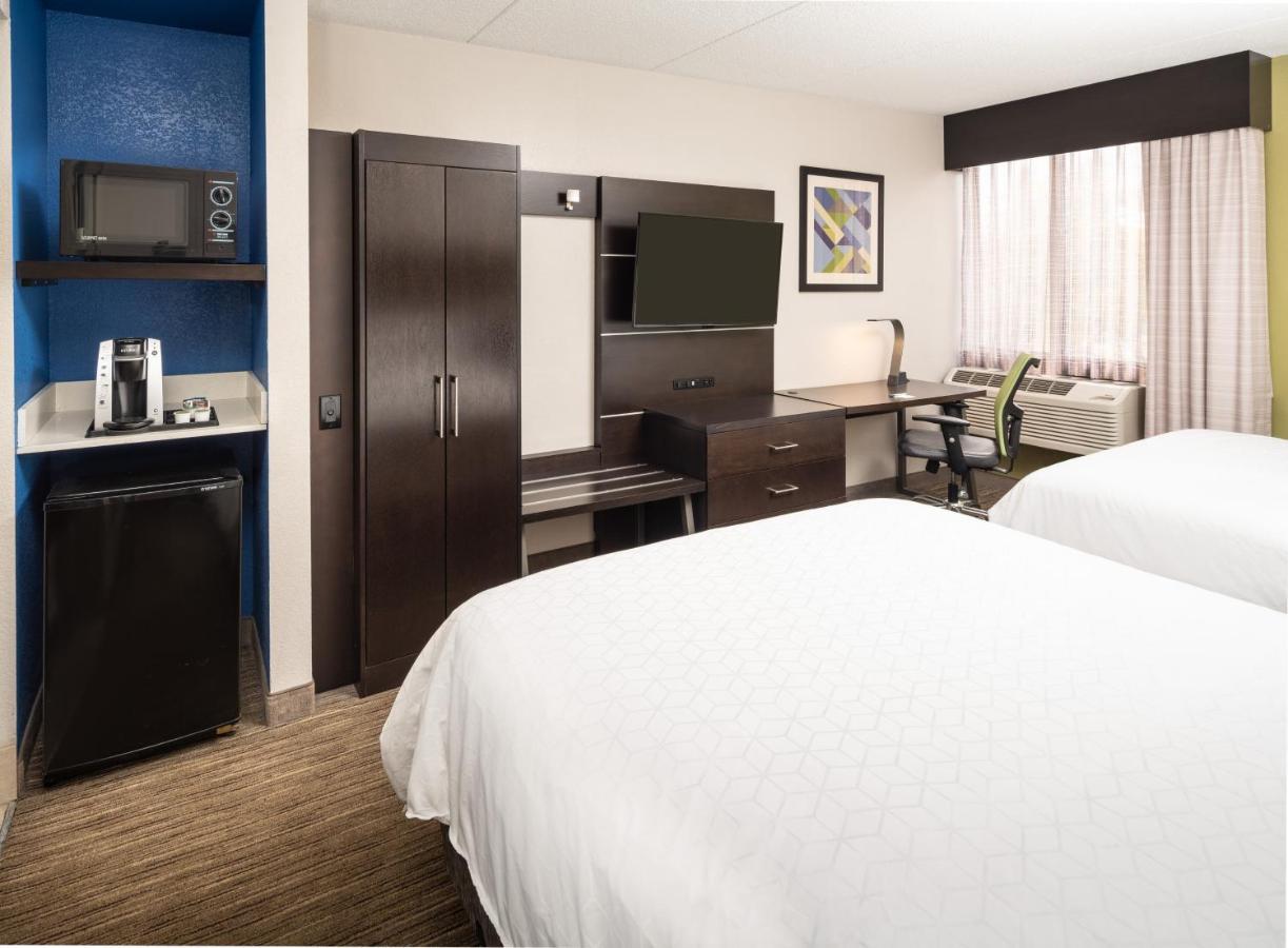 Holiday Inn Express Rochester - Greece By Ihg Exterior photo