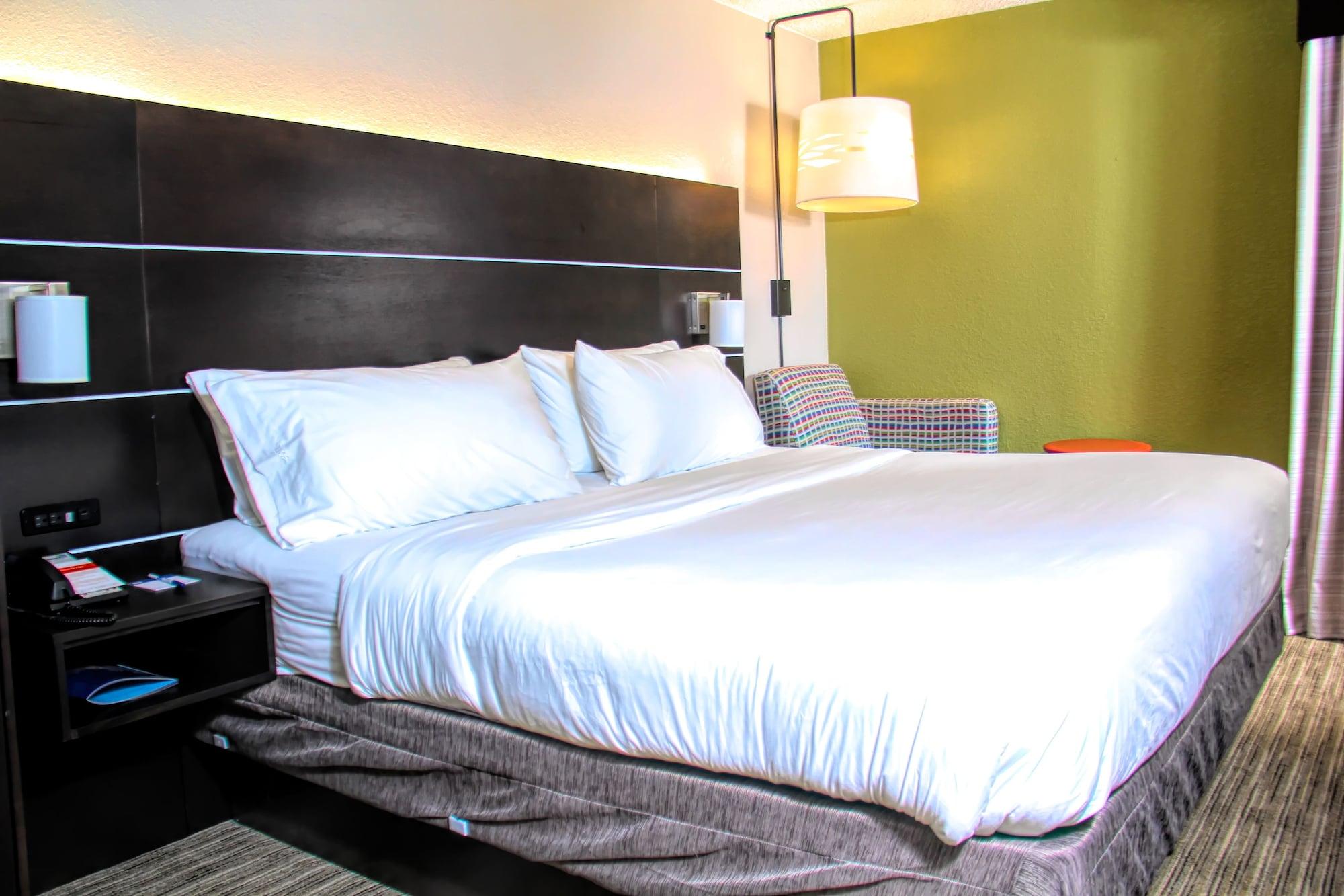Holiday Inn Express Rochester - Greece By Ihg Exterior photo