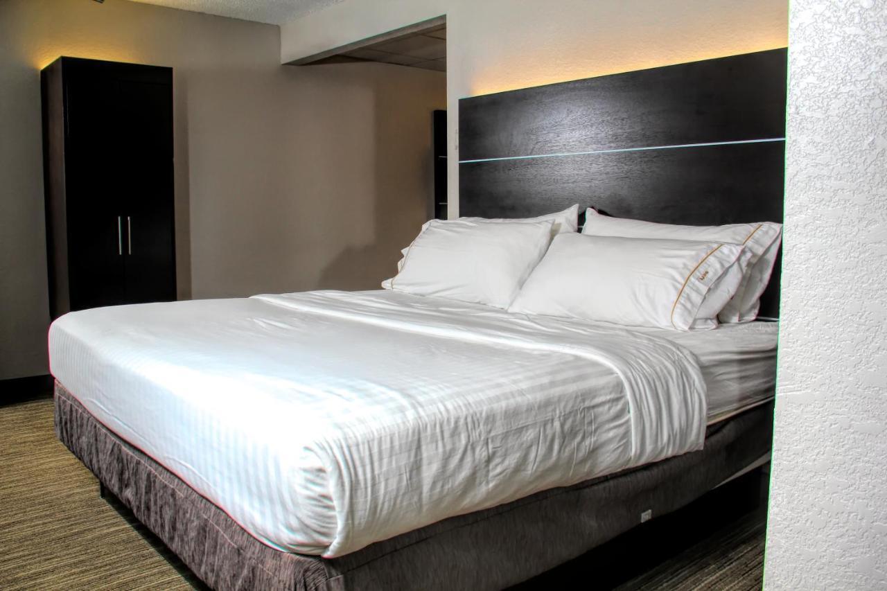 Holiday Inn Express Rochester - Greece By Ihg Exterior photo